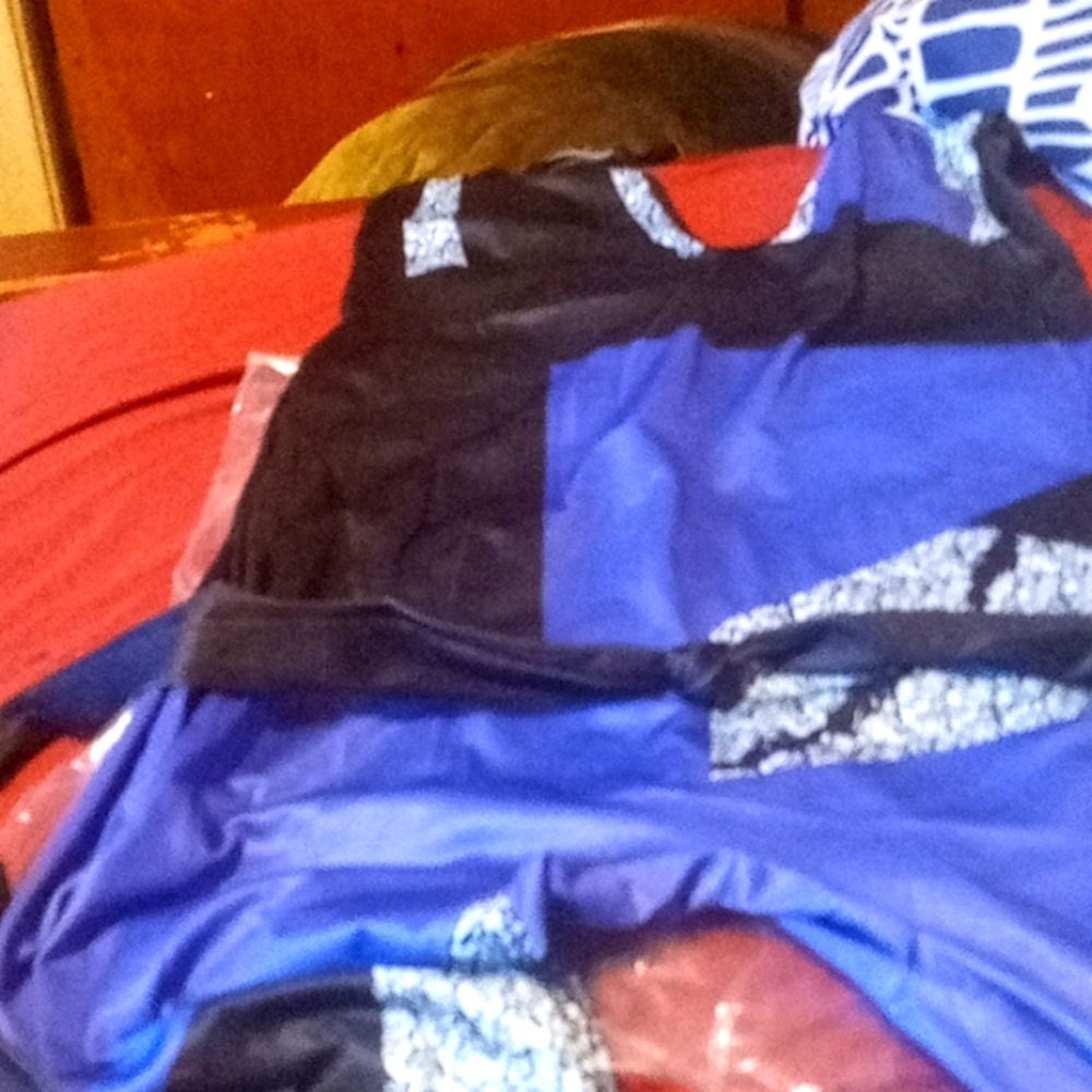 Purple black white jumper xl and 2xl